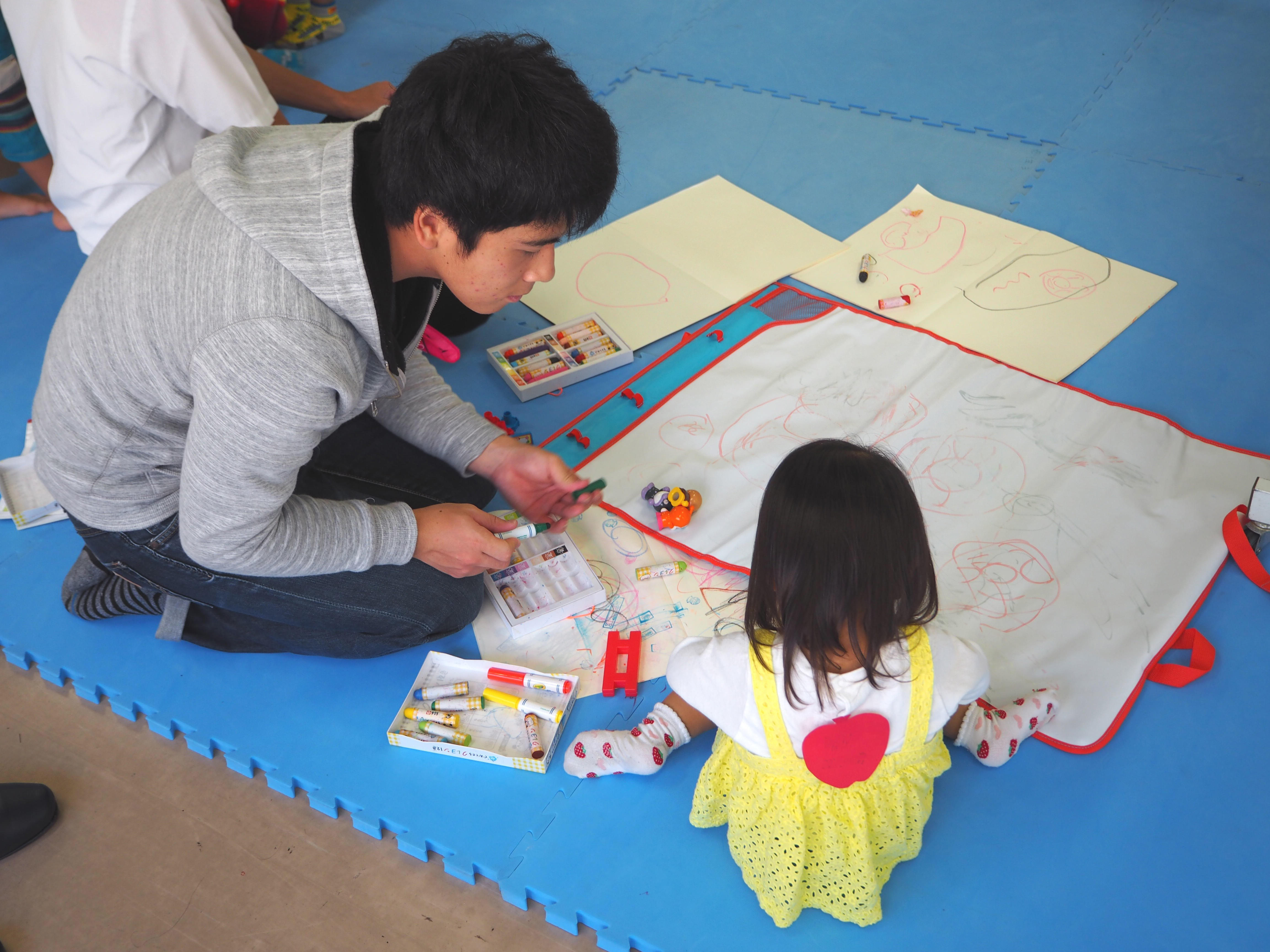 作業療法士学科(子育てサロン).jpg